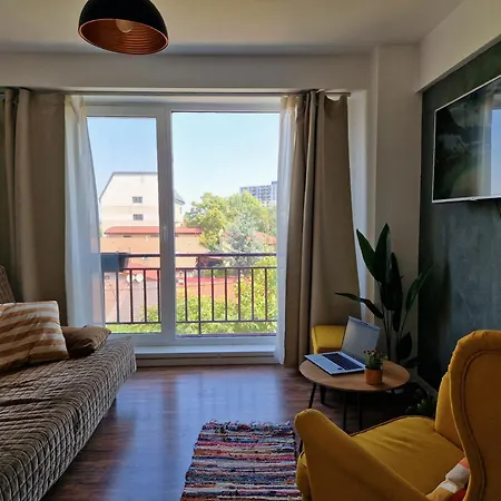 Self Check-in Free Parking Near Metro Stations&bus Westside S6 Bucarest