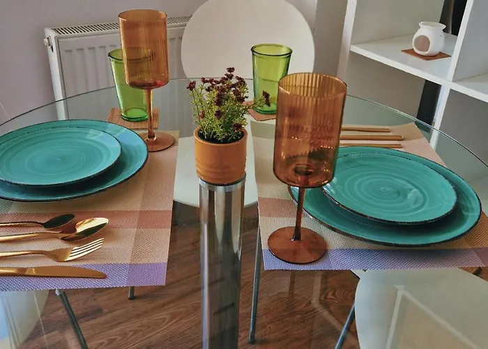 Апартаменти Self Check-in Free Parking Near Metro Stations And Bus Westside S6 Бухарест