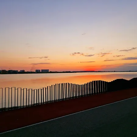 Apartment Self Check-in Free Parking Near Metro Stations And Bus Westside S6 Bukarest