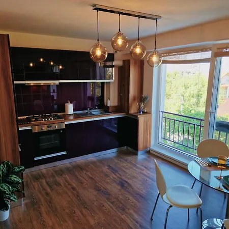 Self Check-in Free Parking Near Metro Stations And Bus Westside S6 Apartment